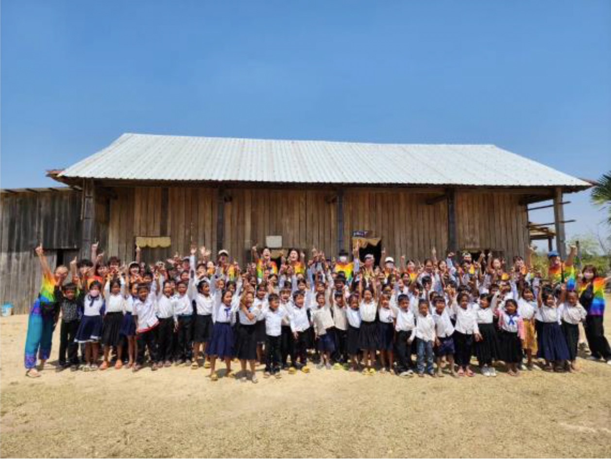 カンボジアの小学校で